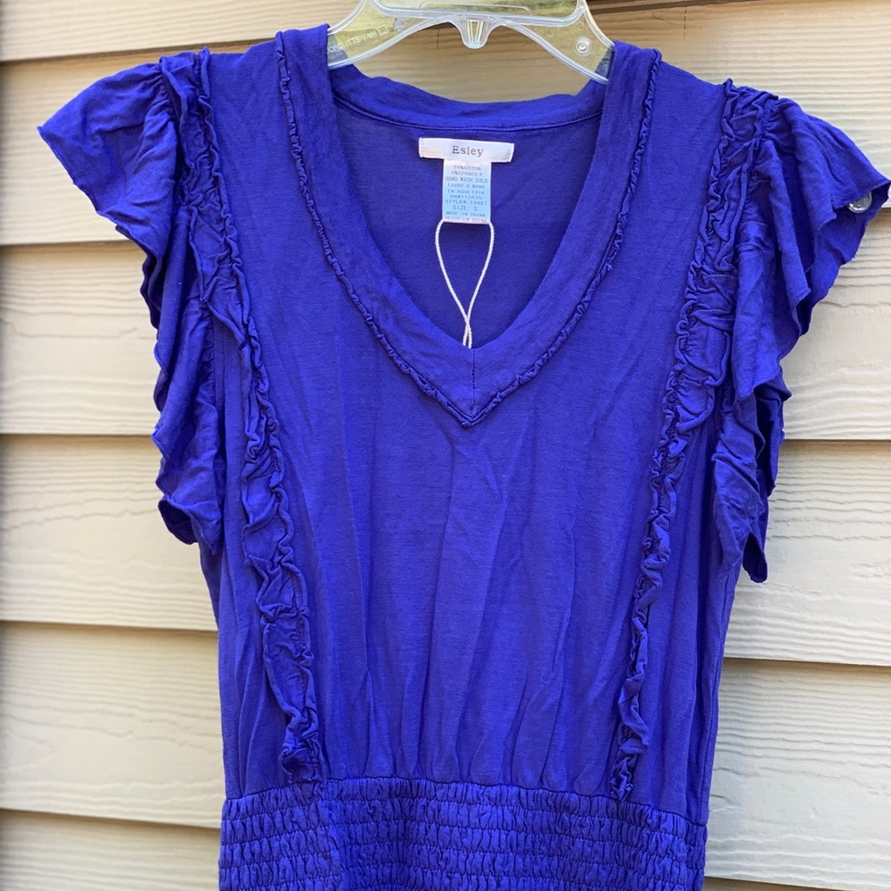 Esley blue short sleeved top with ruffles